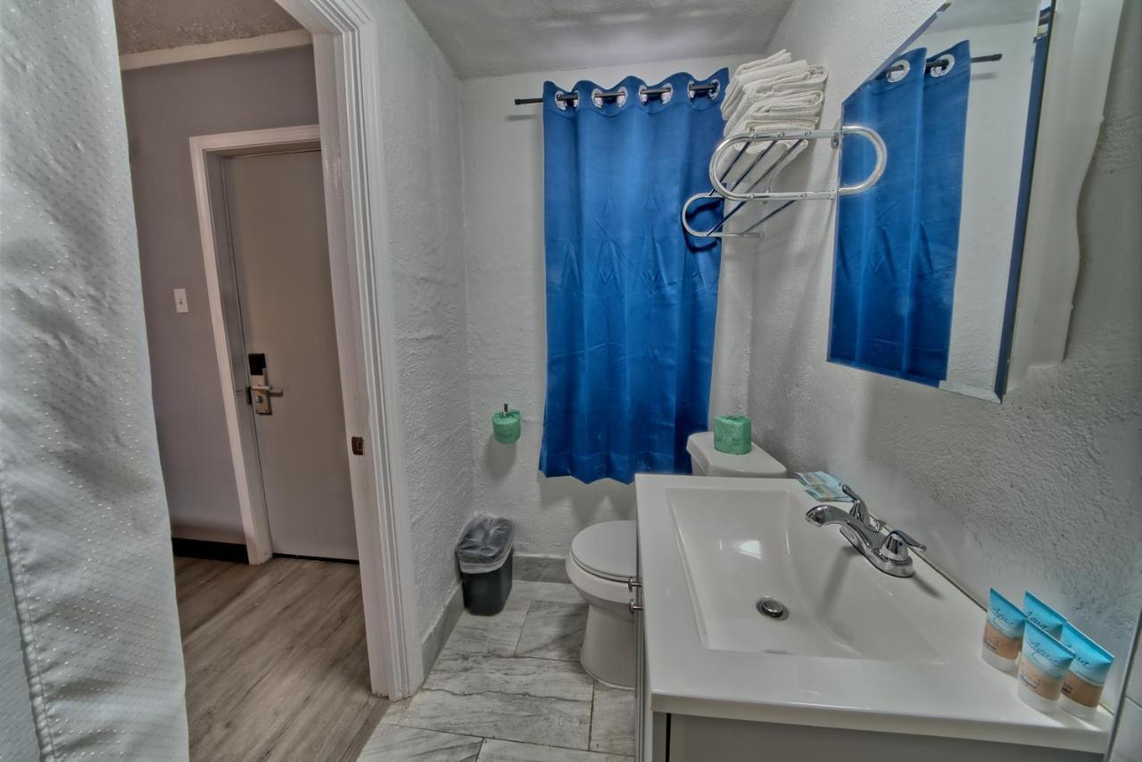 Aqua View Motel Lower Grand Lagoon Extérieur photo