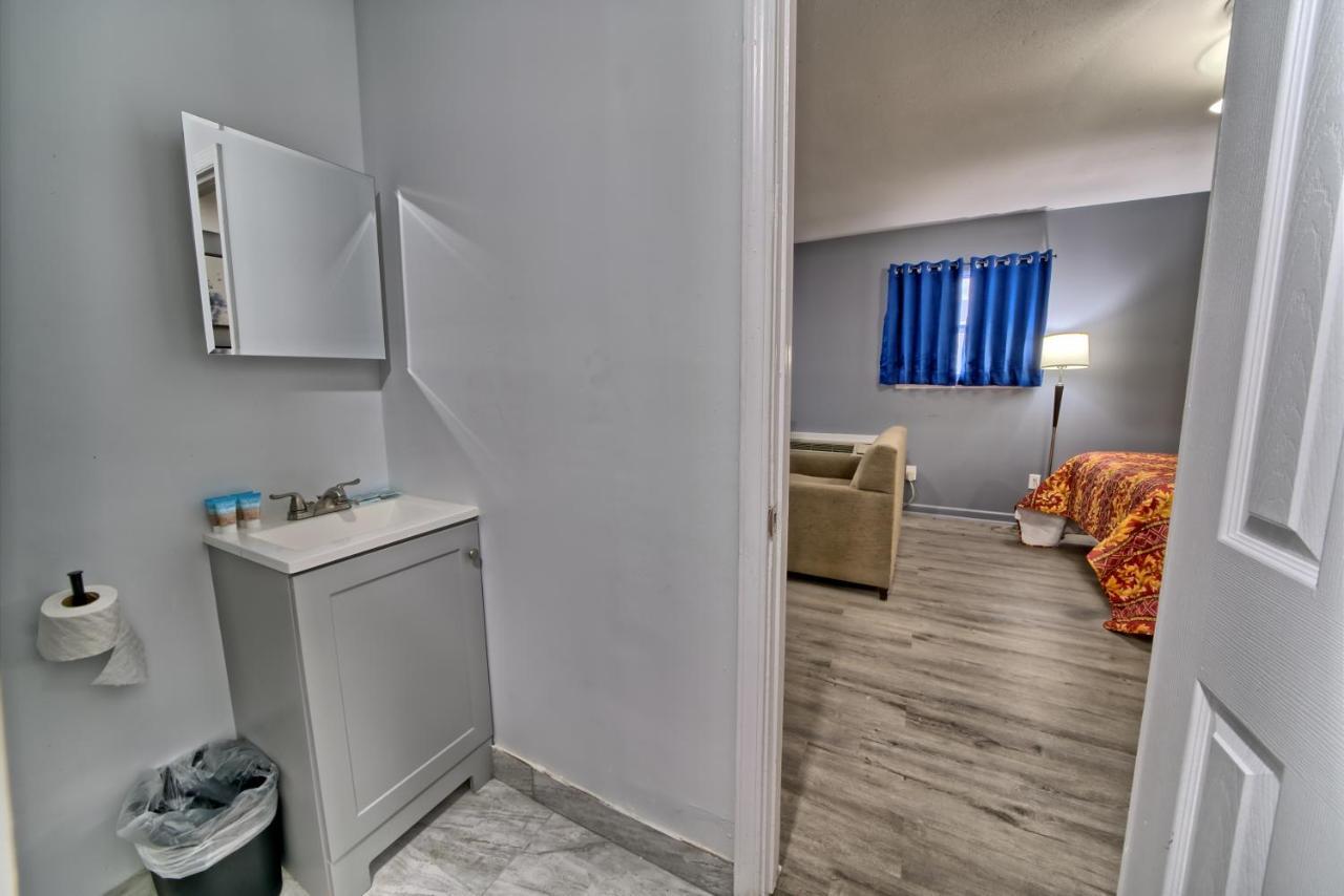 Aqua View Motel Lower Grand Lagoon Extérieur photo