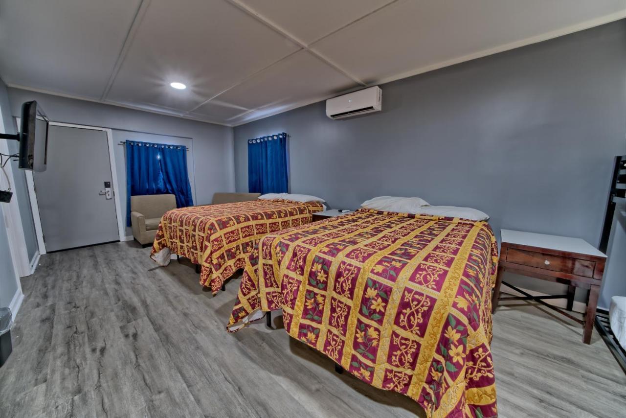 Aqua View Motel Lower Grand Lagoon Extérieur photo